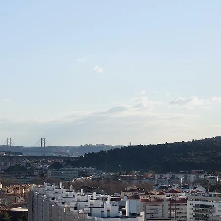 Διαμέρισμα Skyscraper Riverview With Indoor Pool *