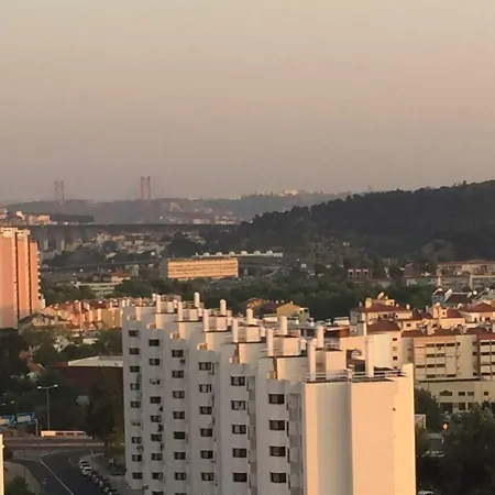 Skyscraper Riverview With Indoor Pool Apartment Lissabon
