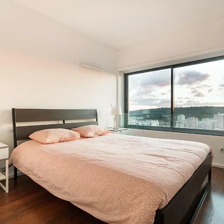 Διαμέρισμα Skyscraper Riverview With Indoor Pool *