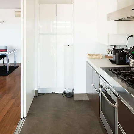 Skyscraper Riverview With Indoor Pool Apartment Lissabon