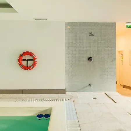 Skyscraper Riverview With Indoor Pool * Lisbon
