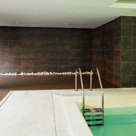 Διαμέρισμα Skyscraper Riverview With Indoor Pool *