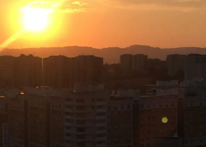 Skyscraper Riverview With Indoor Pool Lisbon