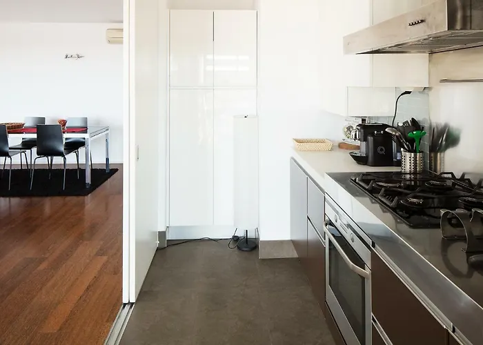 Skyscraper Riverview With Indoor Pool Appartement Lisboa